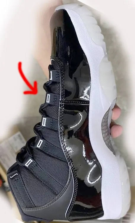 jordan 11 eyelets